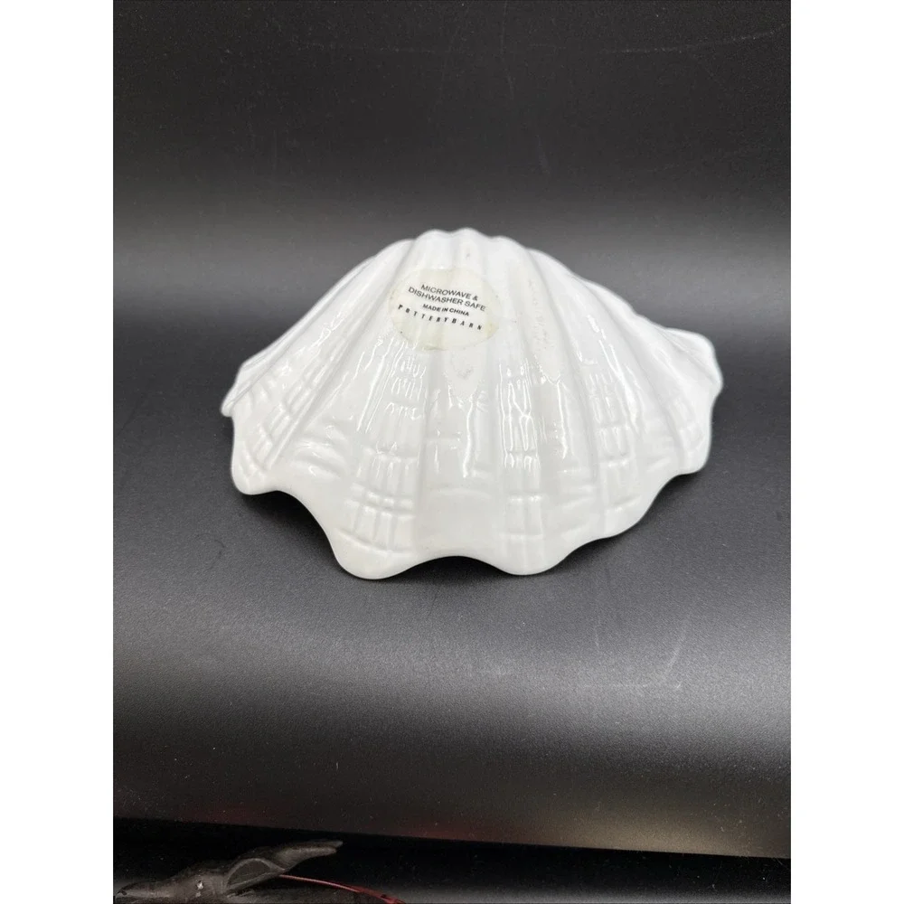Pottery Barn White Clam Scallop Shell Appetizer / Soap Dish Discontinued EUC